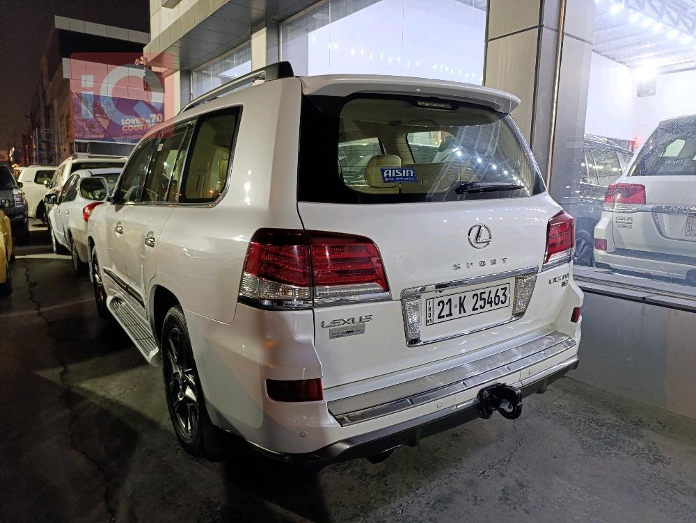 Lexus LX